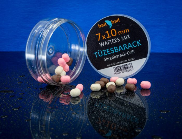 Bait Bait Tüzes Barack - Method Dumbel Wafters Mix (3 szín)  7 x 10 mm   baitbait