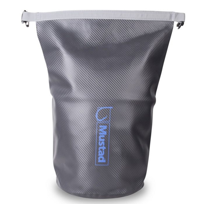 MUSTAD VÍZHATLAN TENGERÉSZ TÁSKA 60L